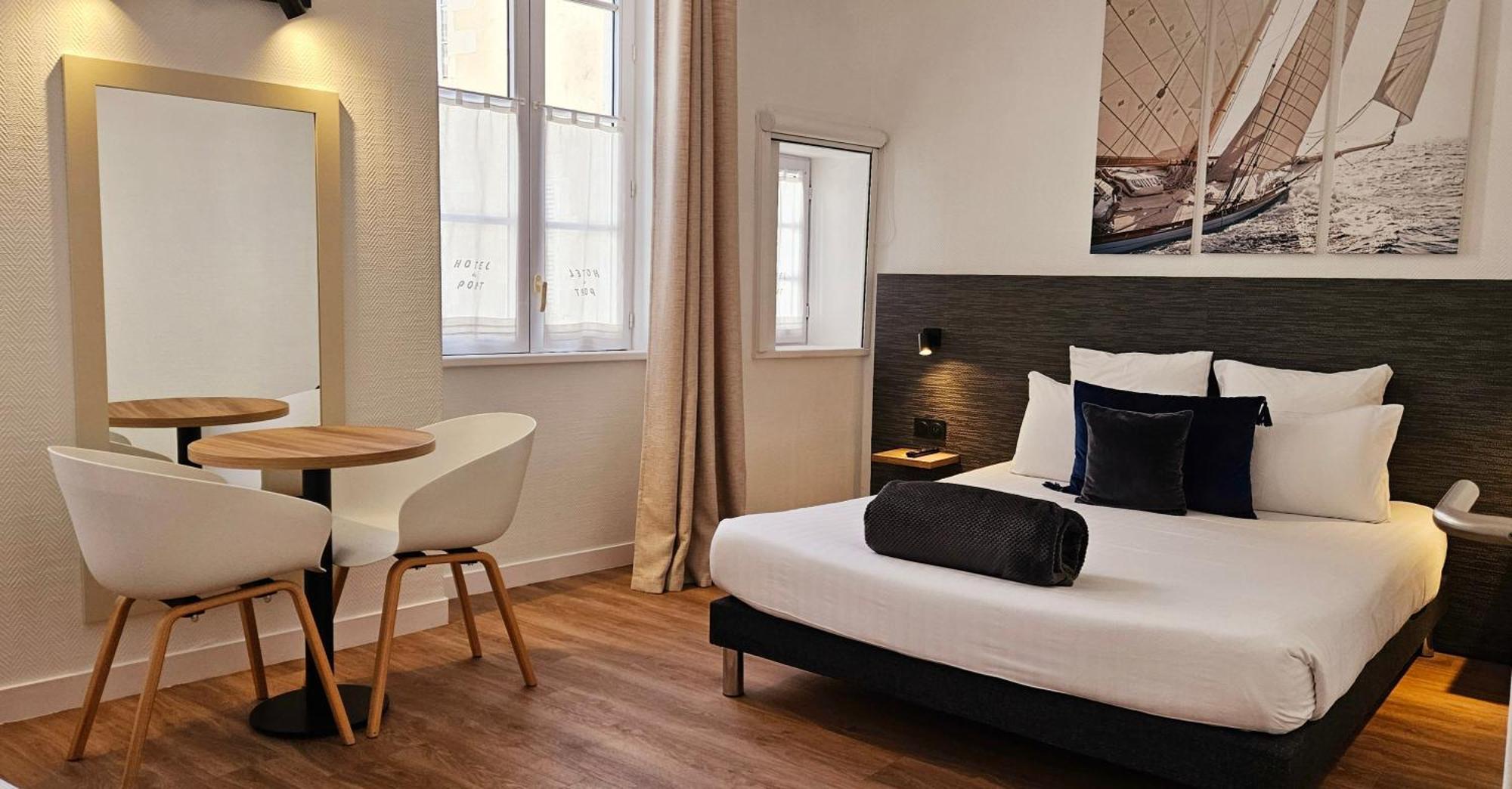 Hotel Du Port Saint-Martin-de-Re ภายนอก รูปภาพ