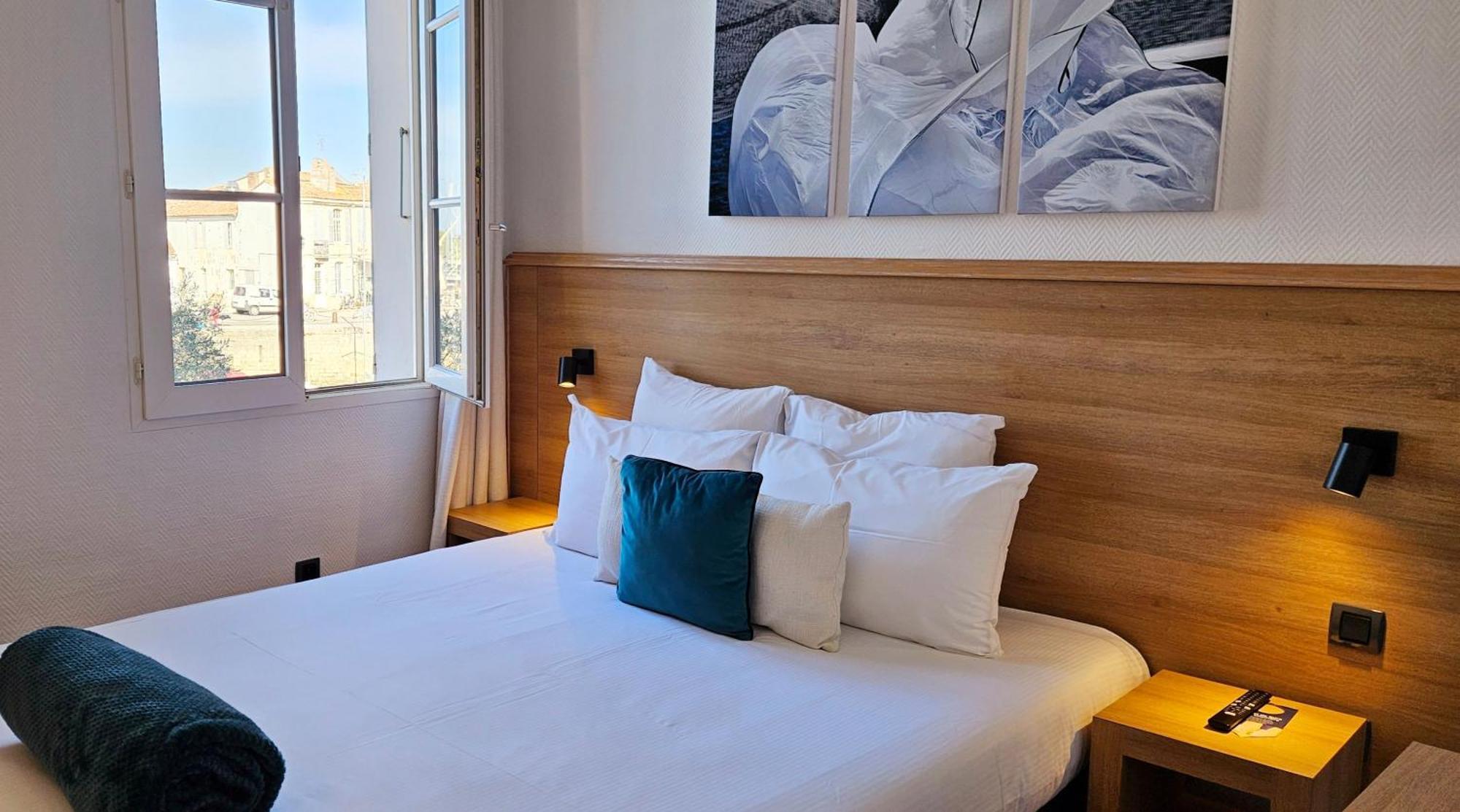 Hotel Du Port Saint-Martin-de-Re ภายนอก รูปภาพ