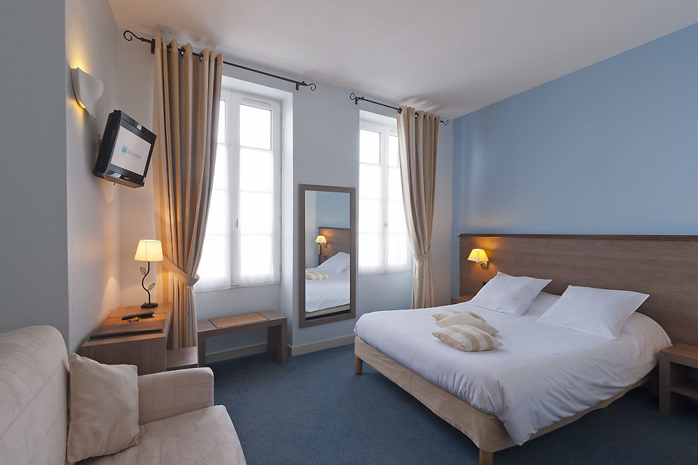 Hotel Du Port Saint-Martin-de-Re ภายนอก รูปภาพ